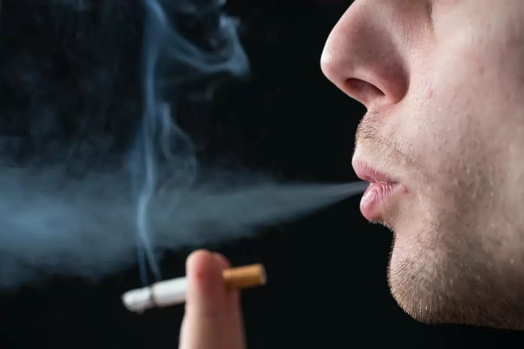 Por que você sonha em fumar em um sonho 
